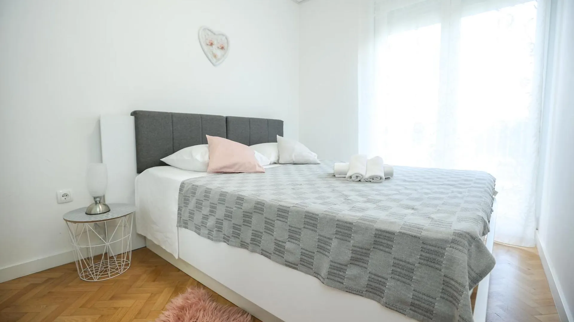 Apartments Lana I Davide Zadar